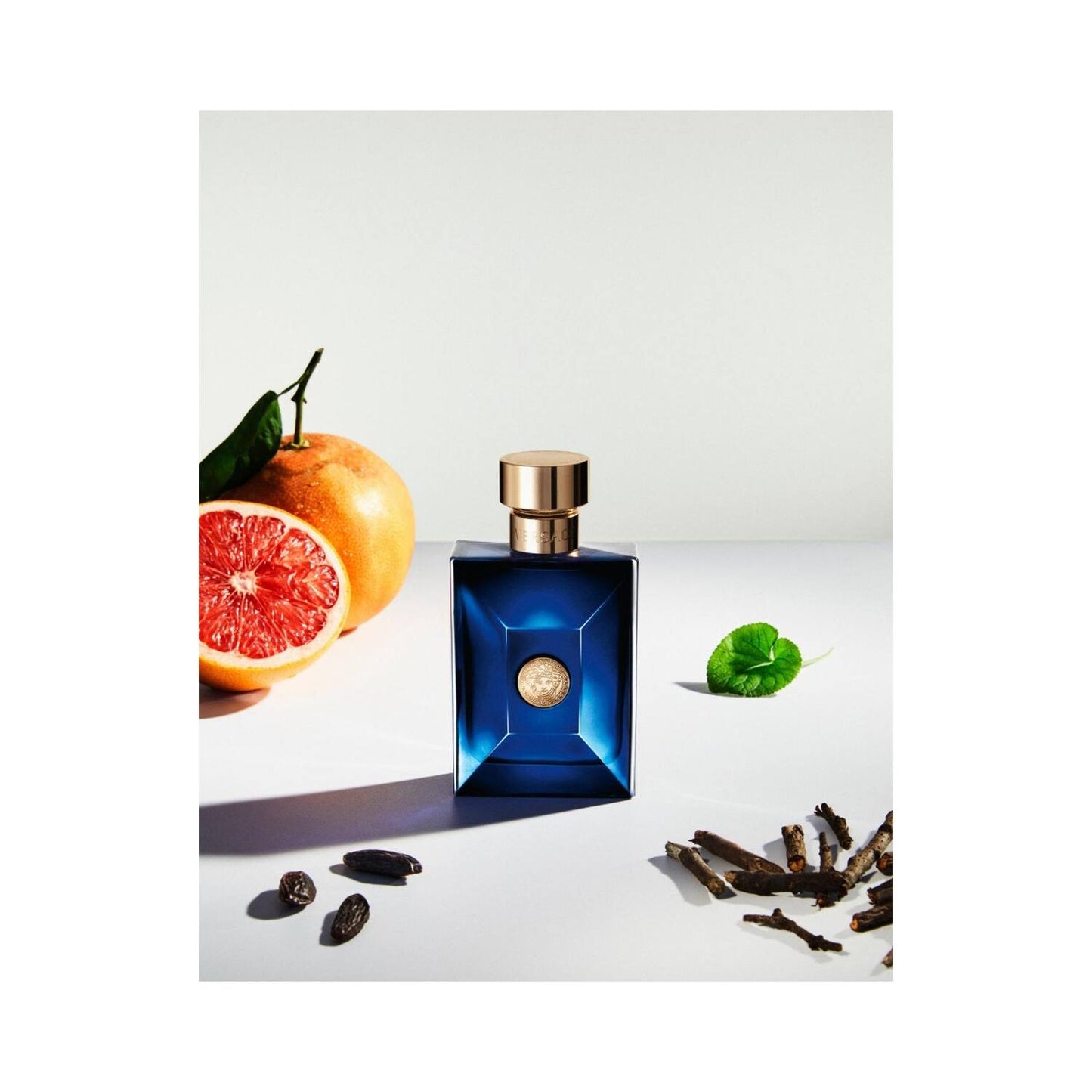 Versace Dylan Blue Pour Homme Eau De Toilette